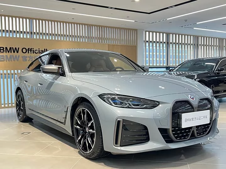 BMW i4