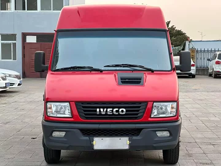 Iveco proud