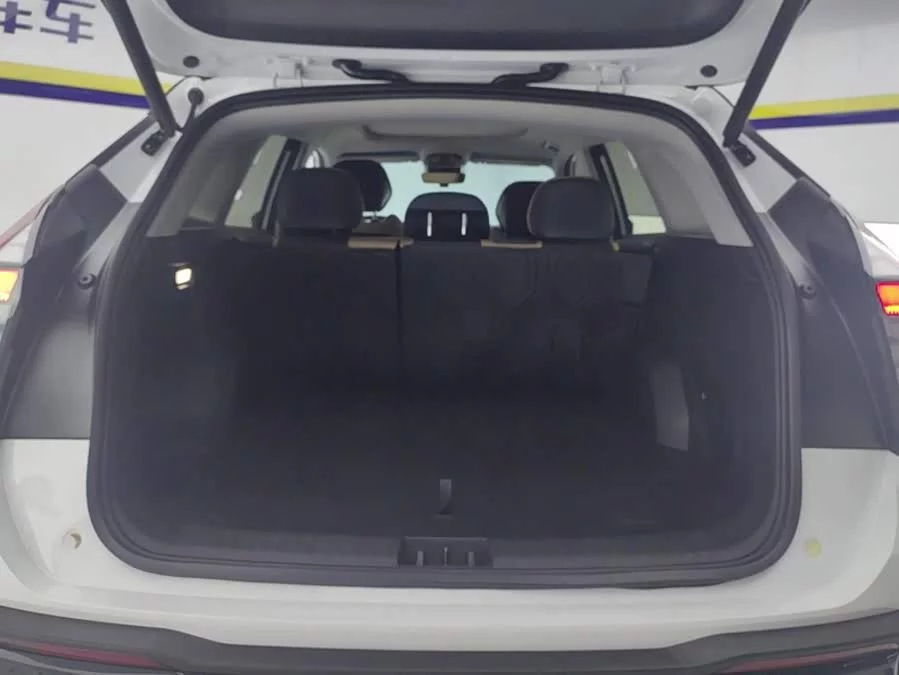 Geely Boyue L
