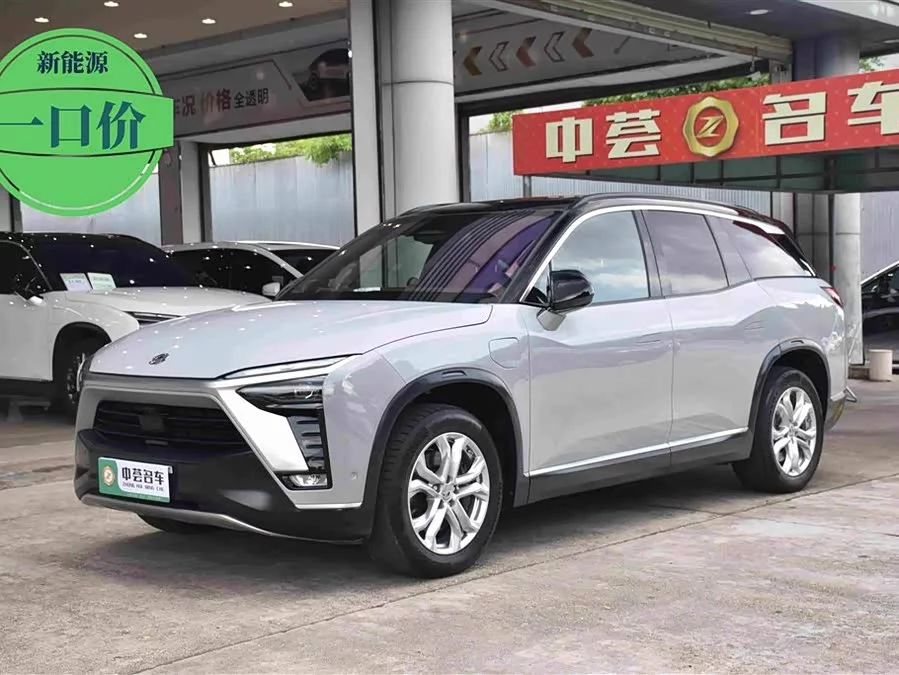 NIO ES8