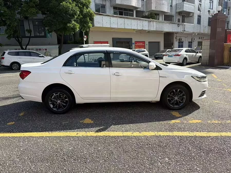 BYD Qin