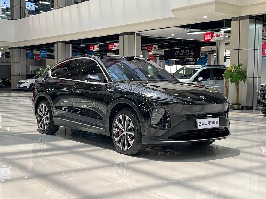 NIO EC7