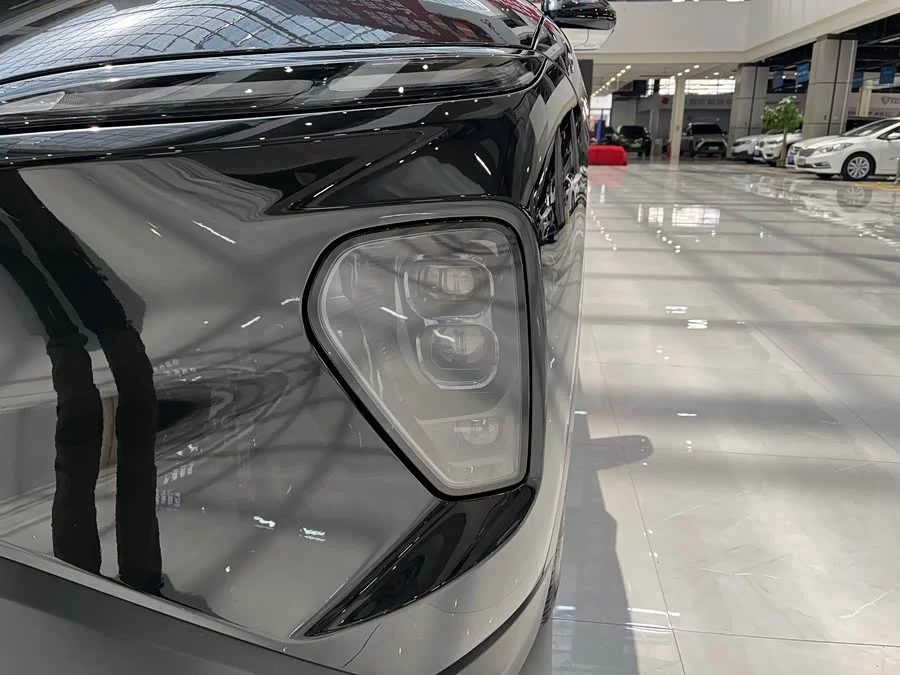 NIO EC7