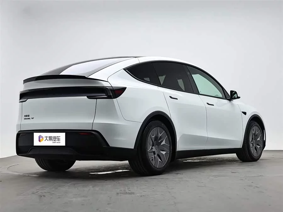 Tesla Model YL