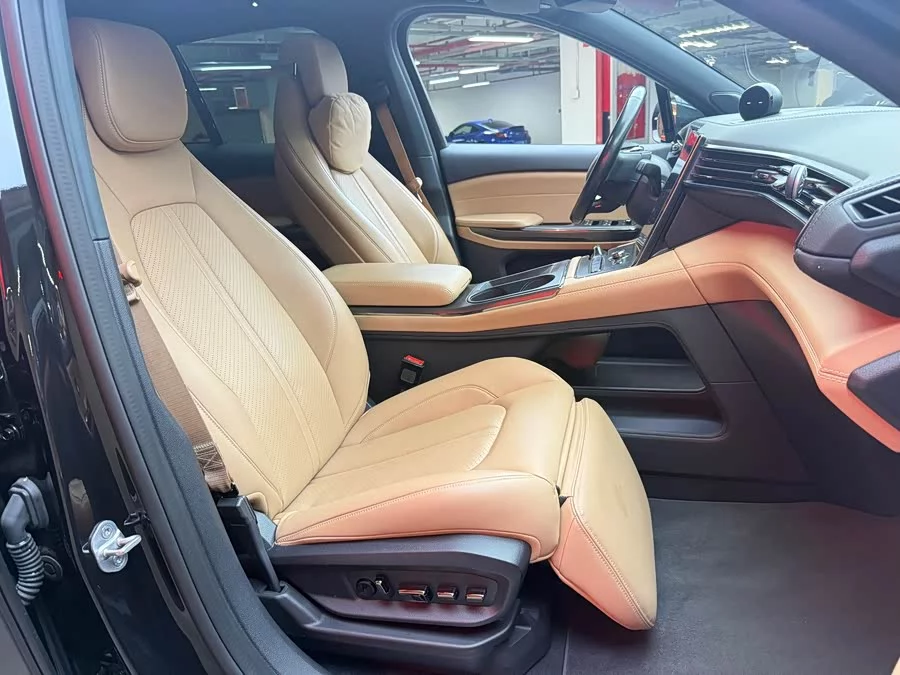NIO ES6