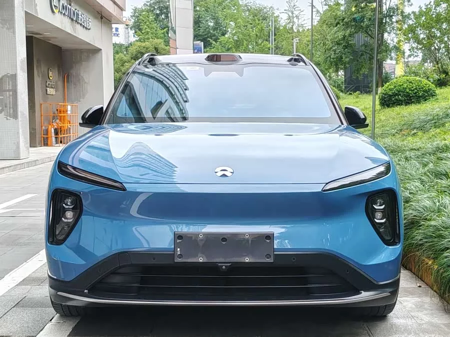 NIO ES6