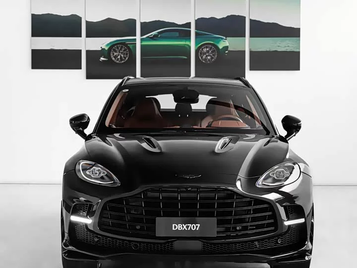 Aston Martin DBX