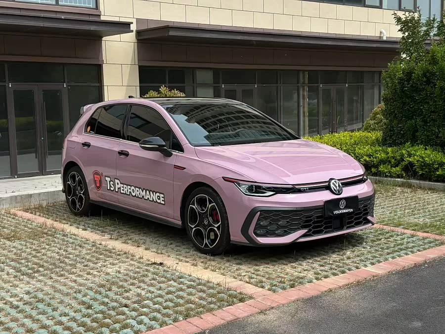 Volkswagen Golf GTI