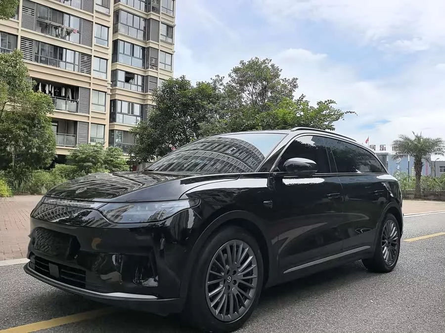 Leapmotor C11