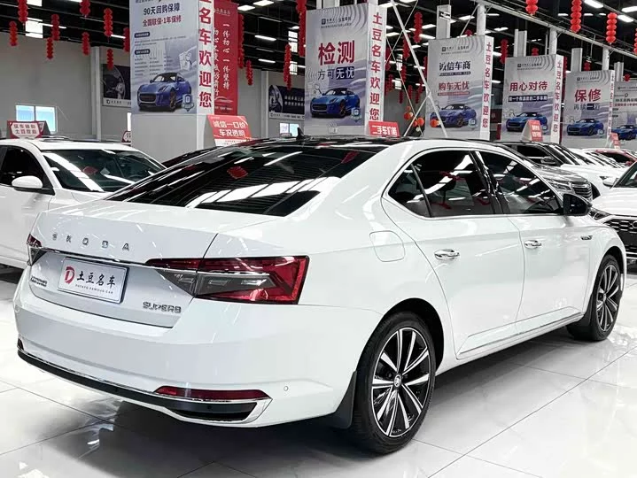 Skoda SuperB