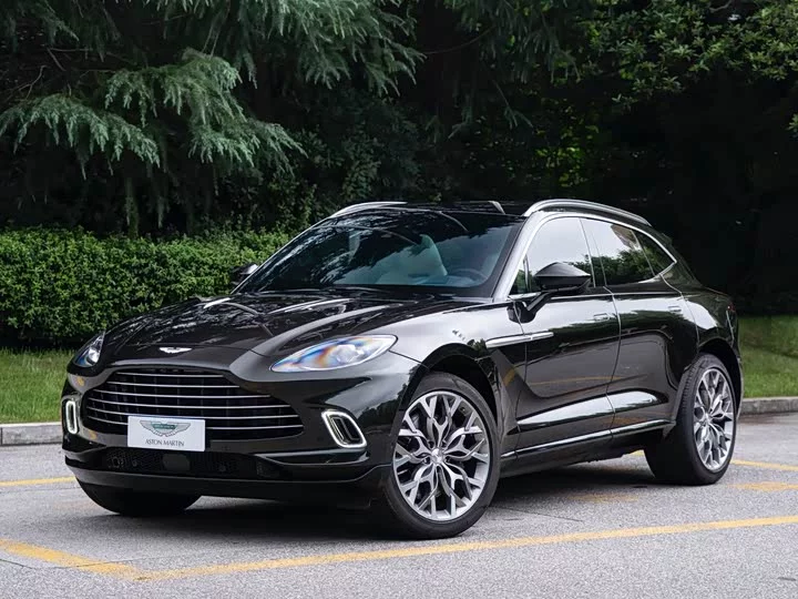 Aston Martin DBX