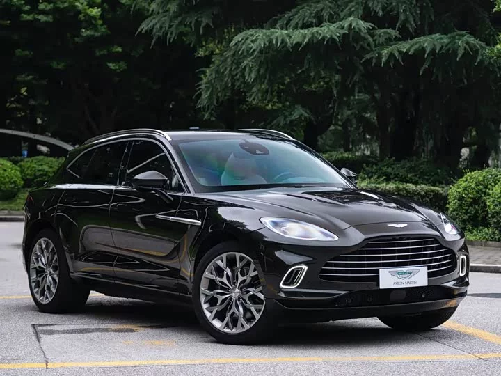 Aston Martin DBX