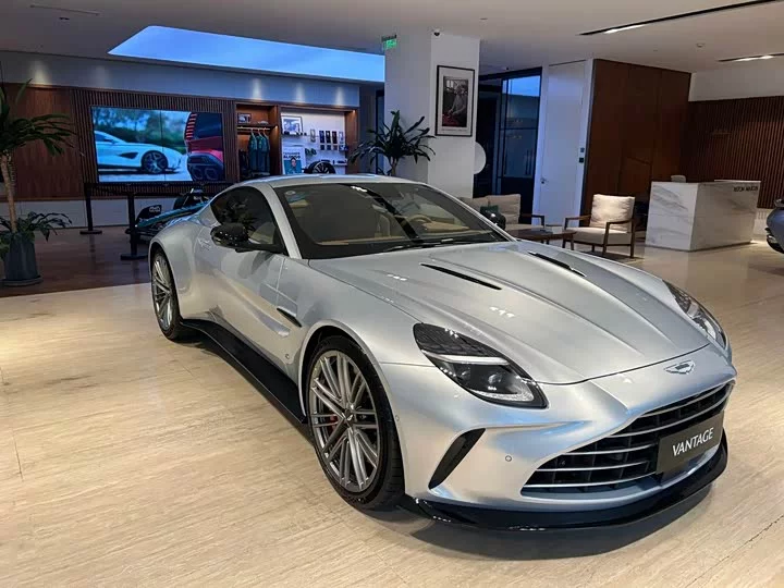 Aston Martin V8 Vantage
