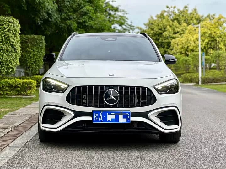 Mercedes-Benz GLA AMG