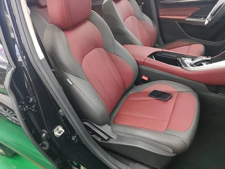 Dongfeng AX7