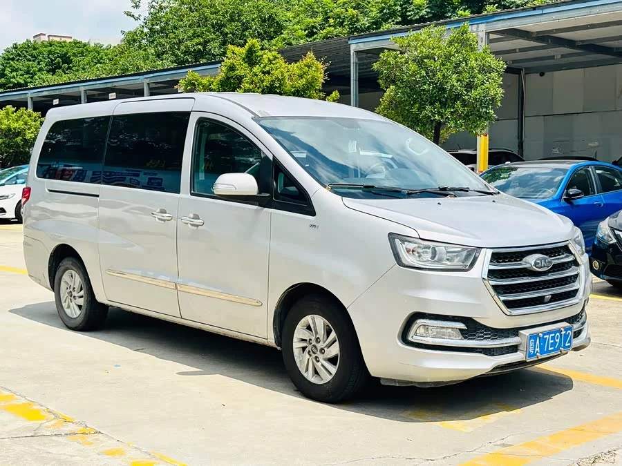 JAC Refine Ruifeng M4