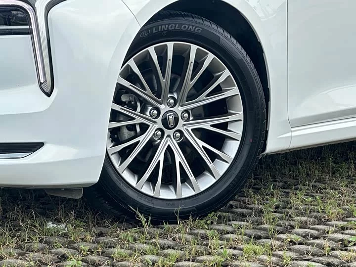 FAW Besturn B70