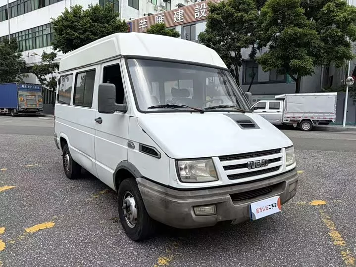 Iveco proud