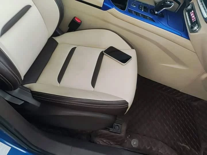 FAW Besturn T77
