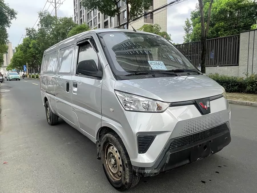 Wuling EV50