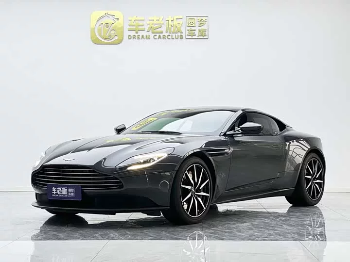 Aston Martin DB11