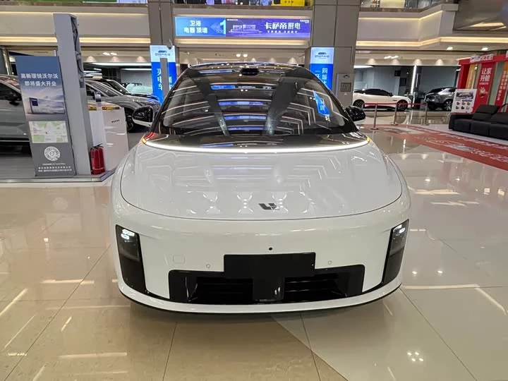Li Ideal i8
