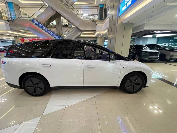 Li Ideal i8
