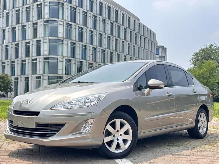Peugeot 408
