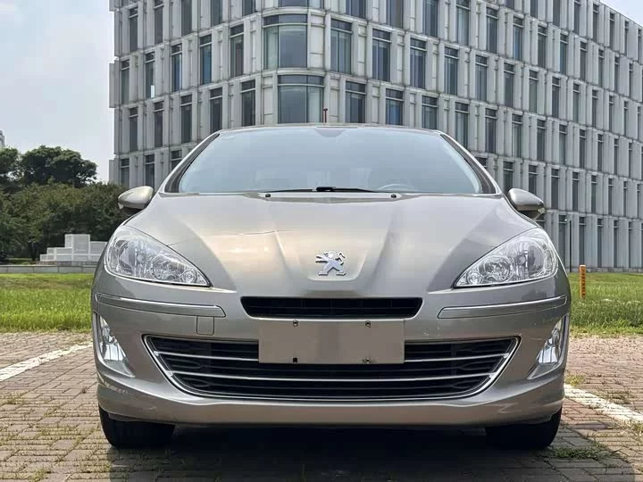 Peugeot 408