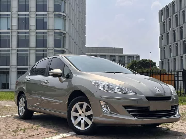Peugeot 408