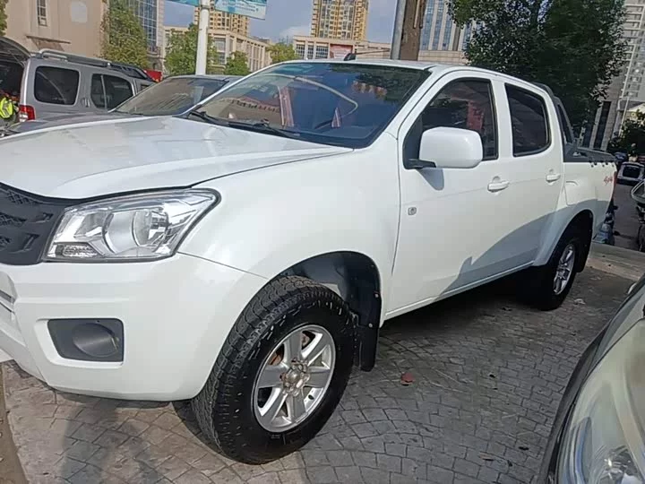 Isuzu RE-MAX