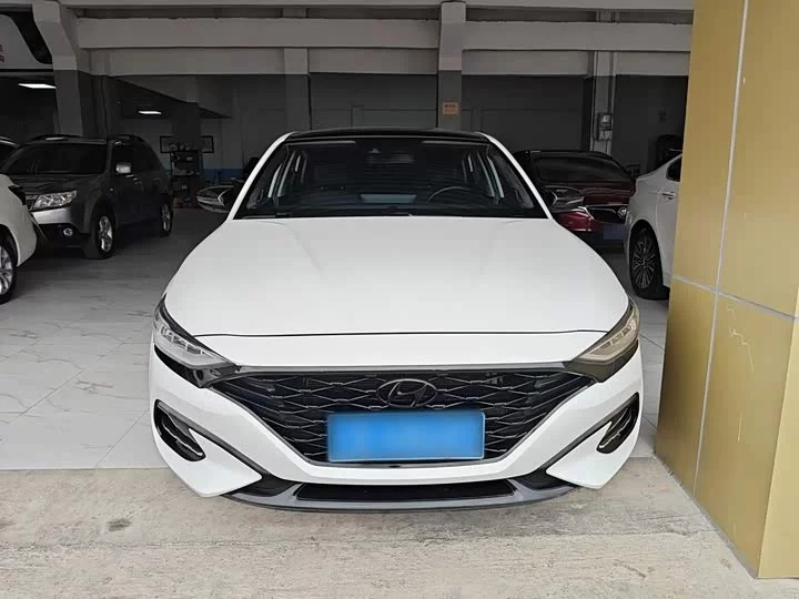Hyundai Festa