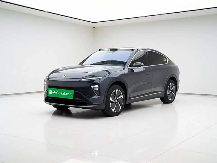 NIO EC7