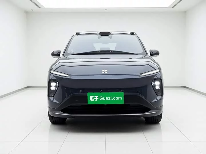 NIO EC7