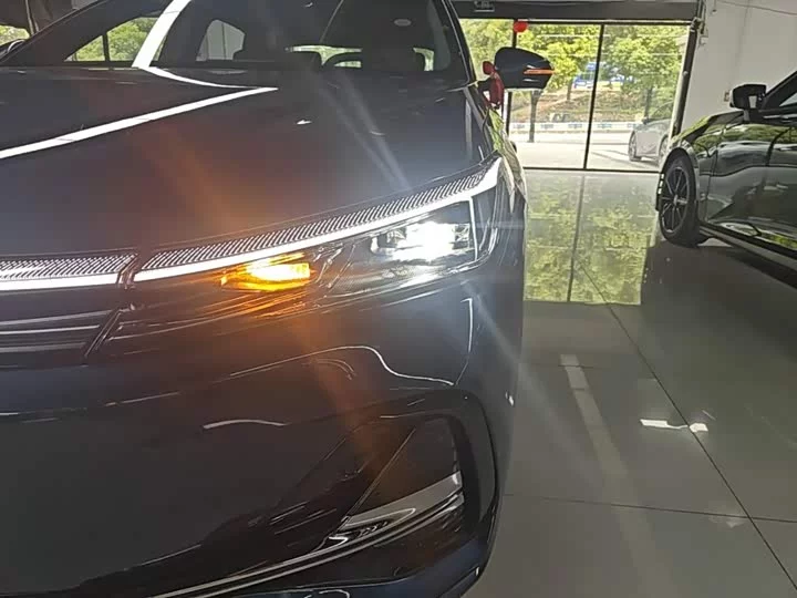 Geely Galaxy A7 EM