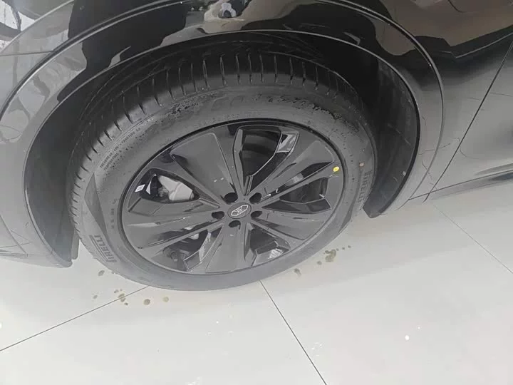 Luxeed R7