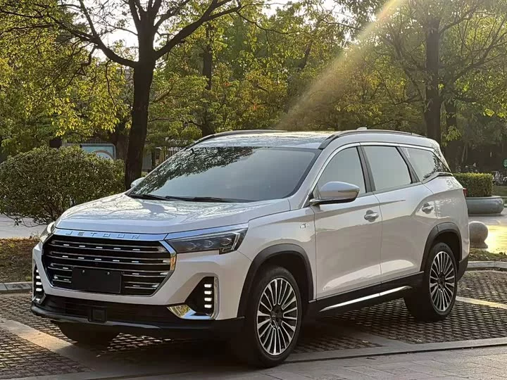 Jetour X90