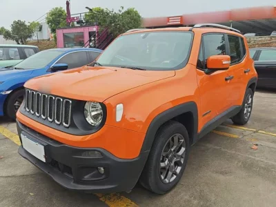 Jeep Freeman