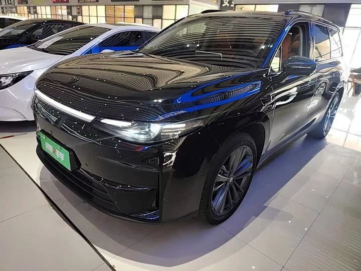 Leapmotor C16
