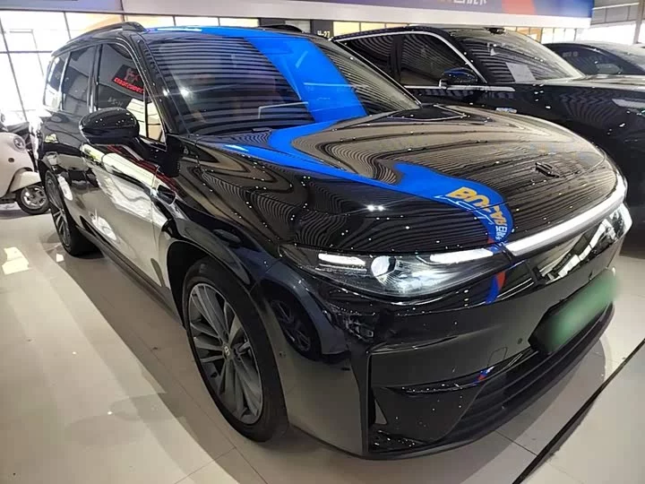 Leapmotor C16