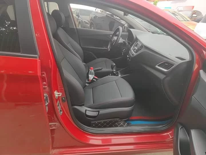 Hyundai Accept
