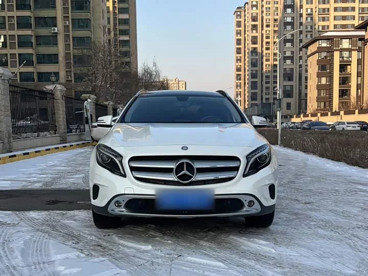 Mercedes-Benz GLA