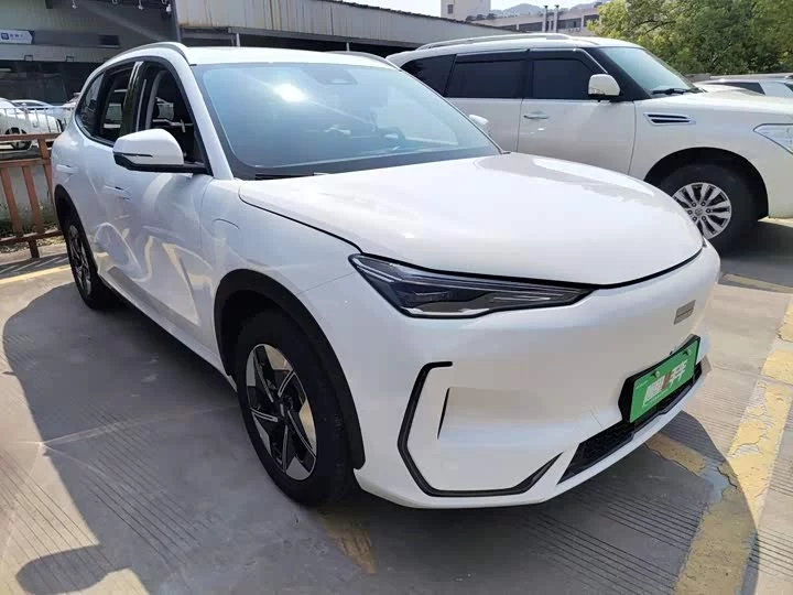 Geely Galaxy E5