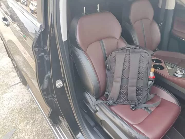 JAC (Sihao) X8 PLUS