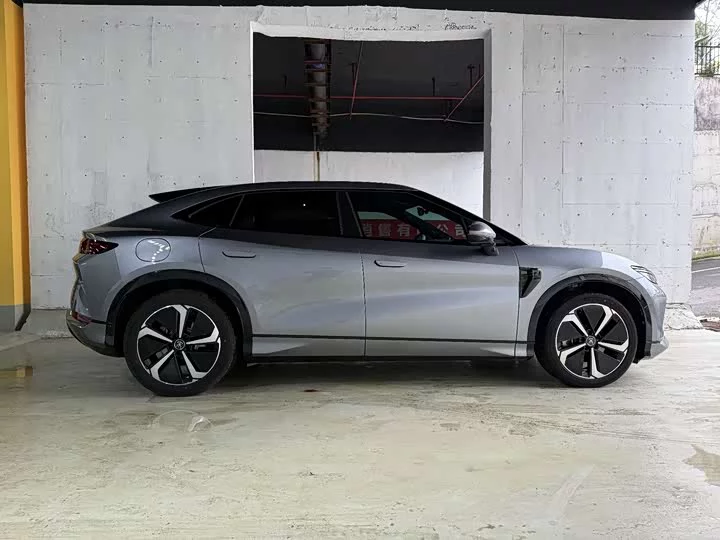 BYD Song L EV