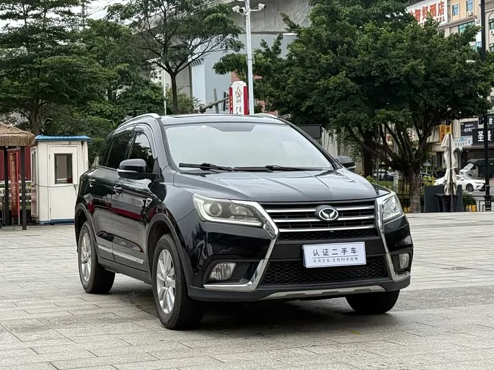 BAIC S6