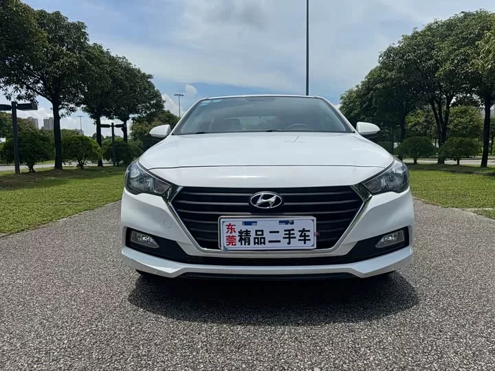 Hyundai Accept