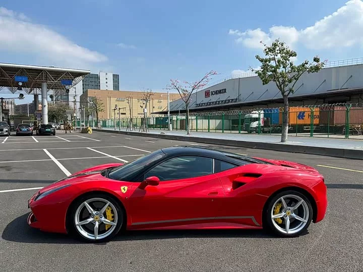 ferrari 488