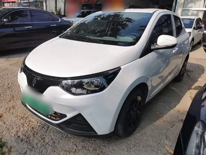 Jiangling Easy EV2