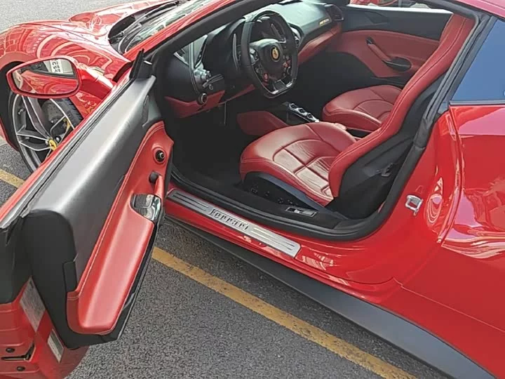 ferrari 488